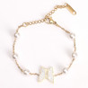 Pulsera de acero inoxidable chapado en oro con mariposa y perlas blancas