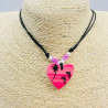 Collar de madera en forma de corazón para niña